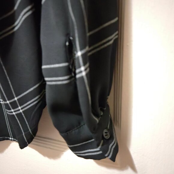 H&M Button-Down Blouse Dress Shirt Black and White Checkered Sz 2 XS - Picture 6 of 7